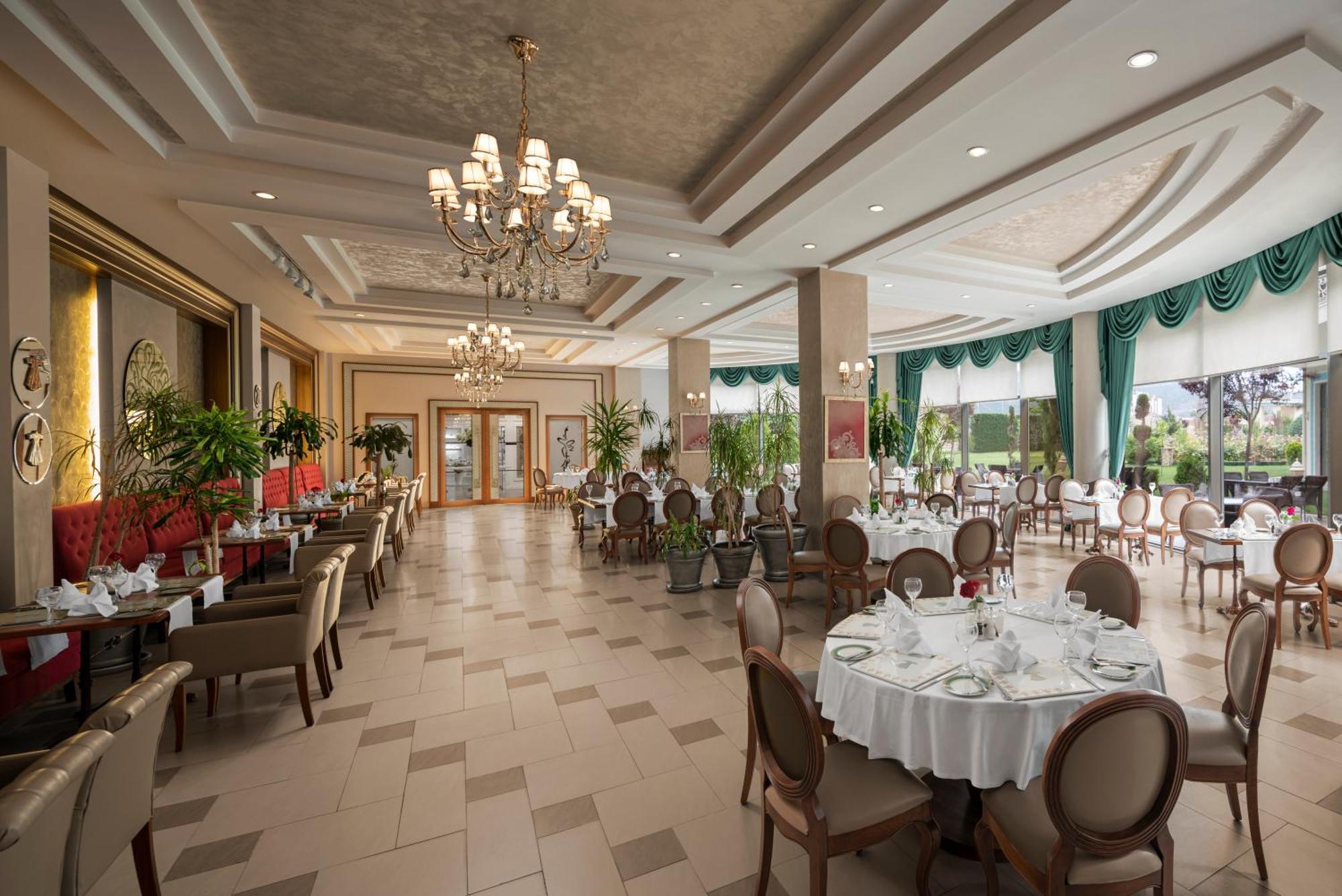 Ng Afyon Wellness & Convention Hotel Афион Екстериор снимка