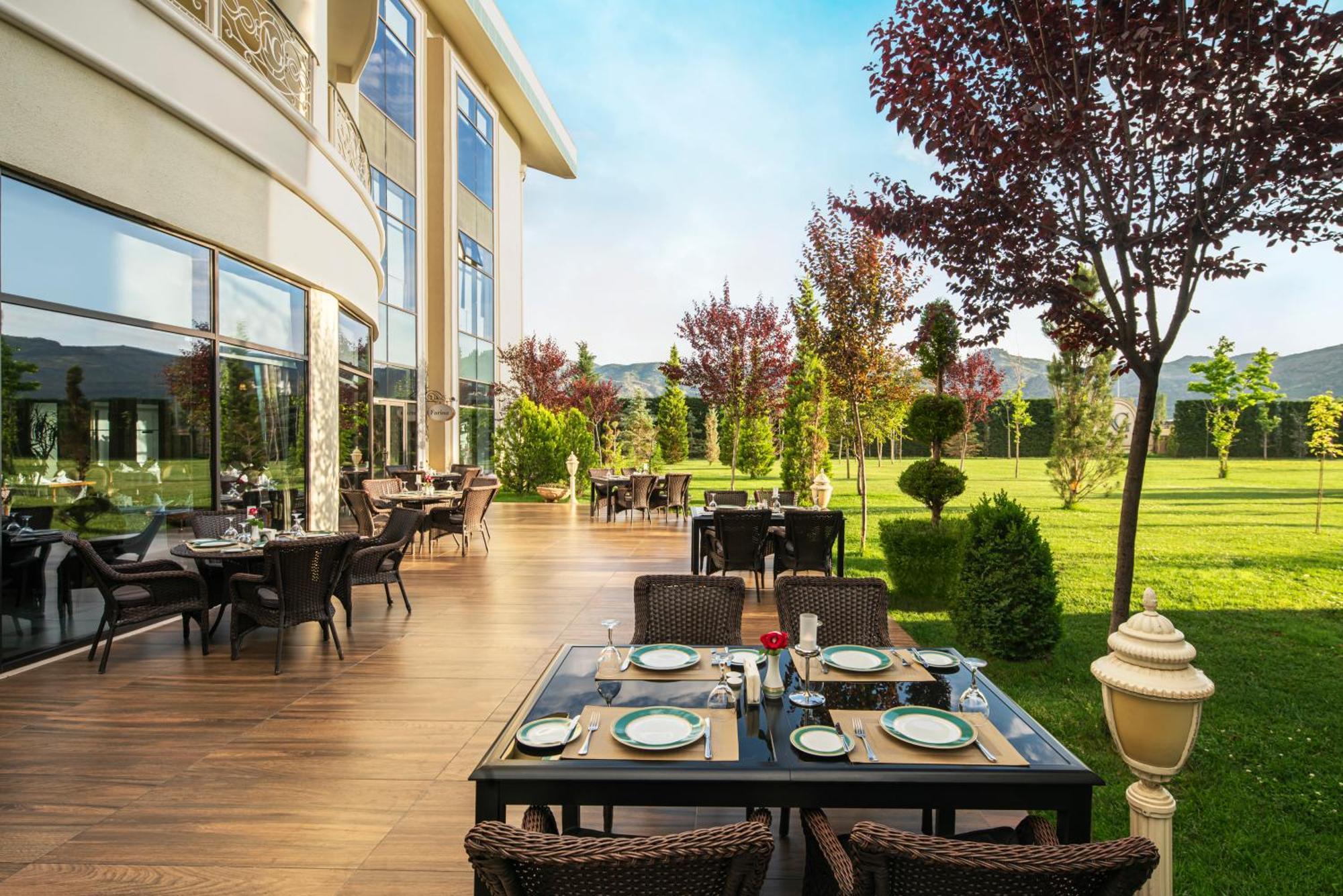 Ng Afyon Wellness & Convention Hotel Афион Екстериор снимка